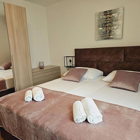 Holiday Home Dajana Pisak Exterior foto